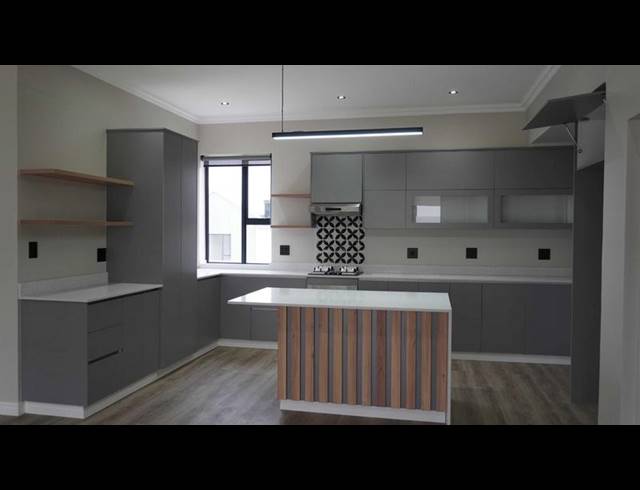 3 BEDROOM HOUSE FOR SALE IN KRAAIBOSCH PARK